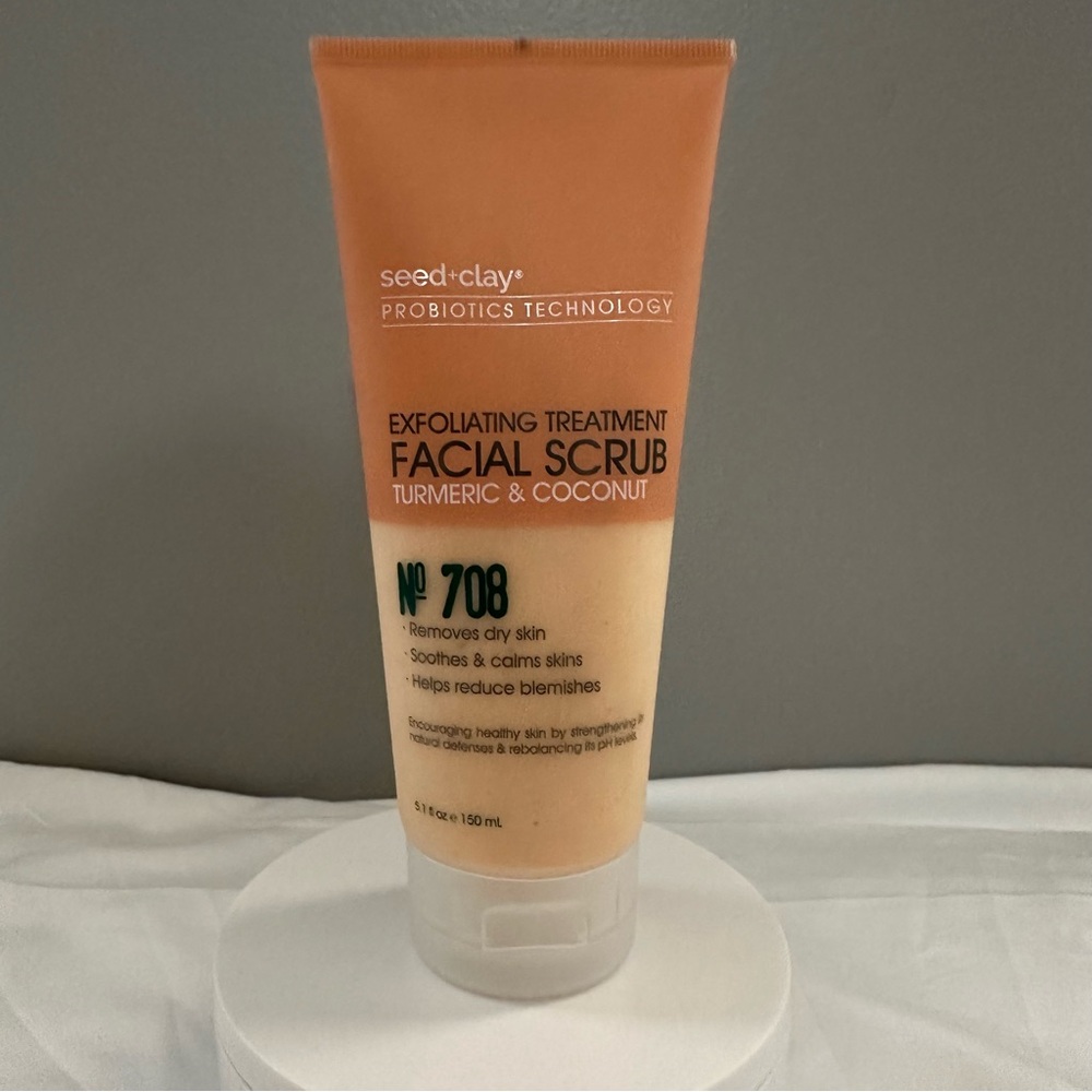 Seed + Clay No 708 Exfoliating Treatment Facial Scrub Turmeric Coconut 5 oz